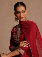Janasya Women's Maroon Chanderi Silk Zari Embroidered Gold Printed Straight Kurta Set
