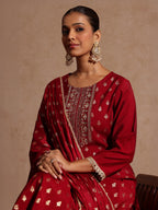 Janasya Women's Maroon Chanderi Silk Zari Yoke Embroiderde Gold Printed Kurta Set