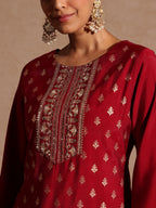 Janasya Women's Maroon Chanderi Silk Zari Yoke Embroiderde Gold Printed Kurta Set