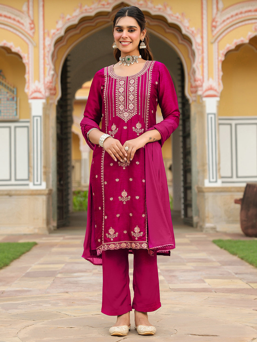 Janasya Women's Pink Silk Blend Zari Embroidered Straight Kurta Set