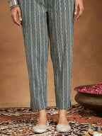 Janasya Women's Teal Blue Pure Cotton Floral Printed Straight Kurta Set