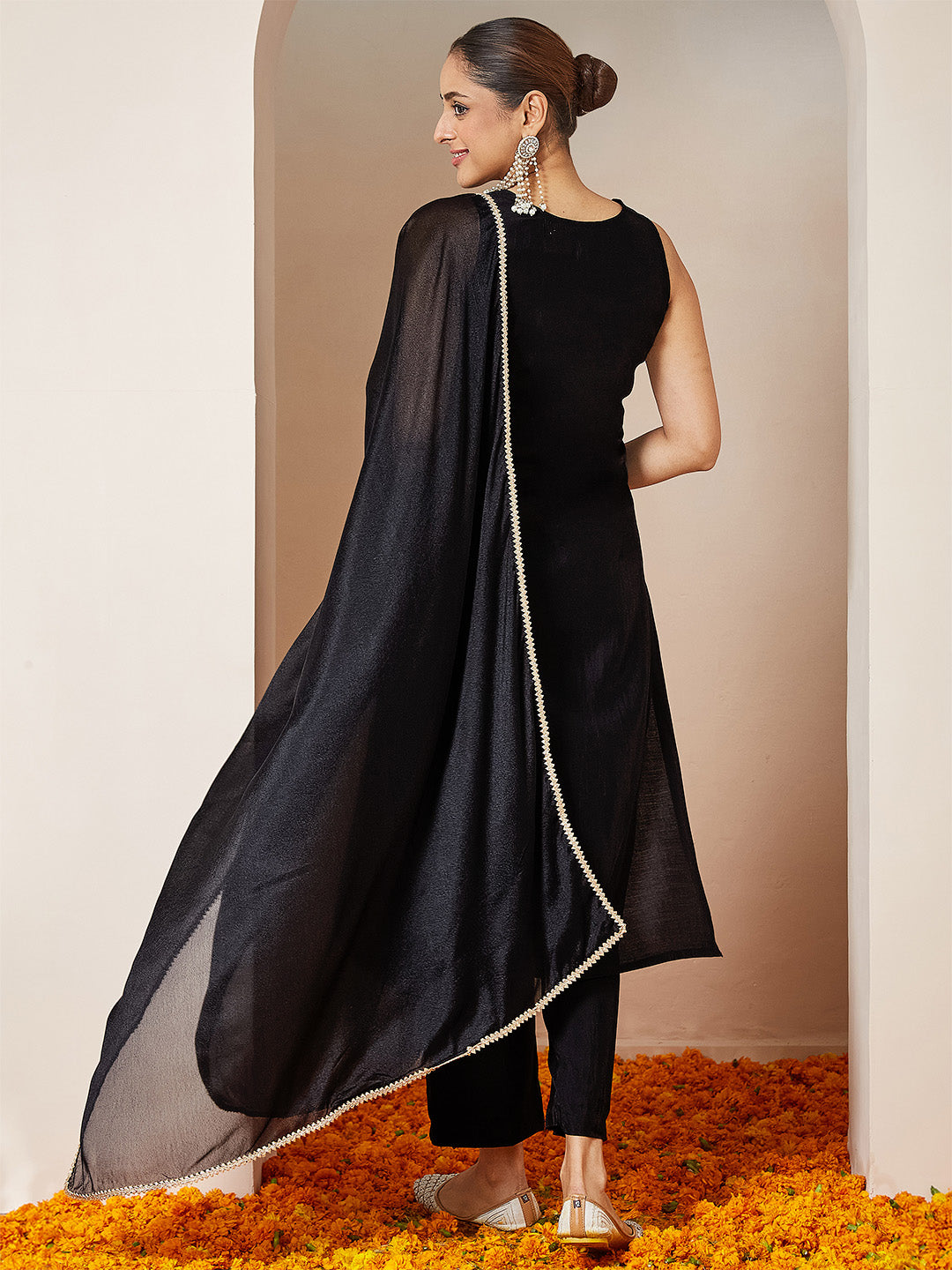 Janasya Women's Black Chanderi Silk Embellished Gold Printed Straight Kurta Set - qivii