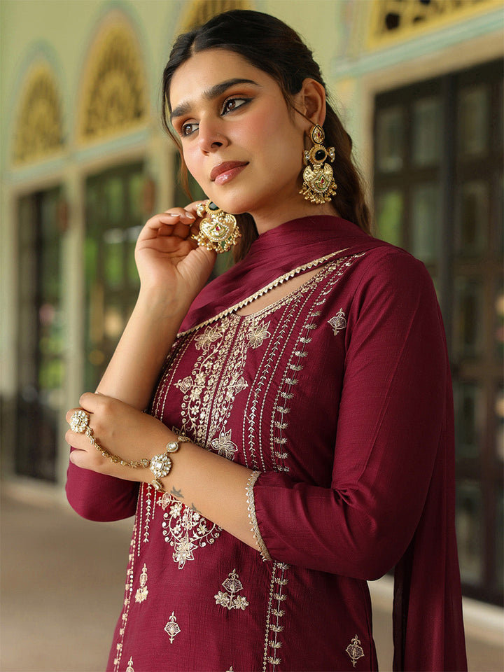Janasya Women's Maroon Silk Blend Zari Embroidered Straight Kurta Set With Dupatta - qivii