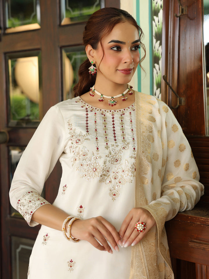 Janasya Women's Off White Chanderi Silk Embroidered Straight Kurta Set