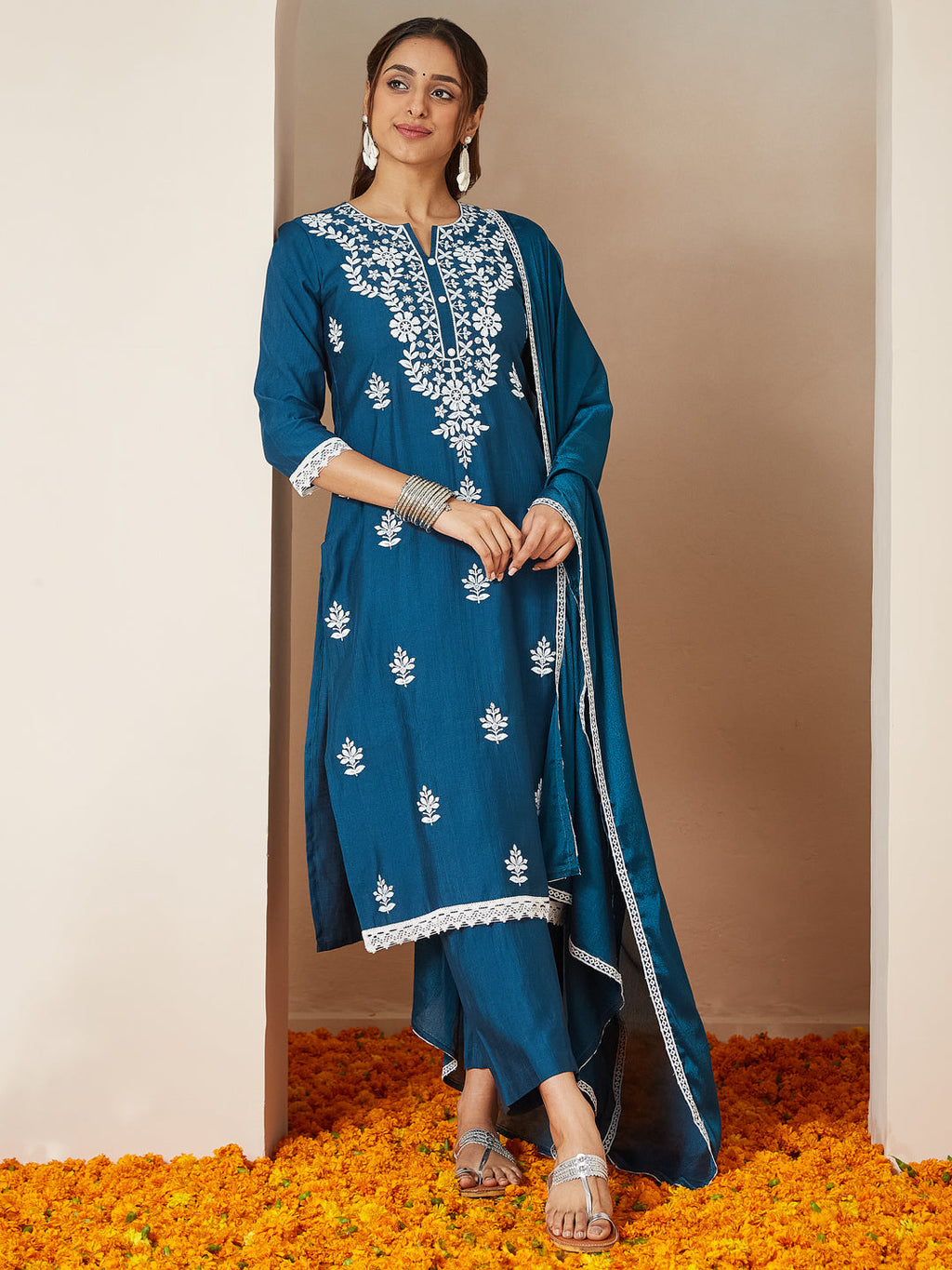 Janasya Women's Teal Blue Silk Blend Embroidered Straight Kurta Set