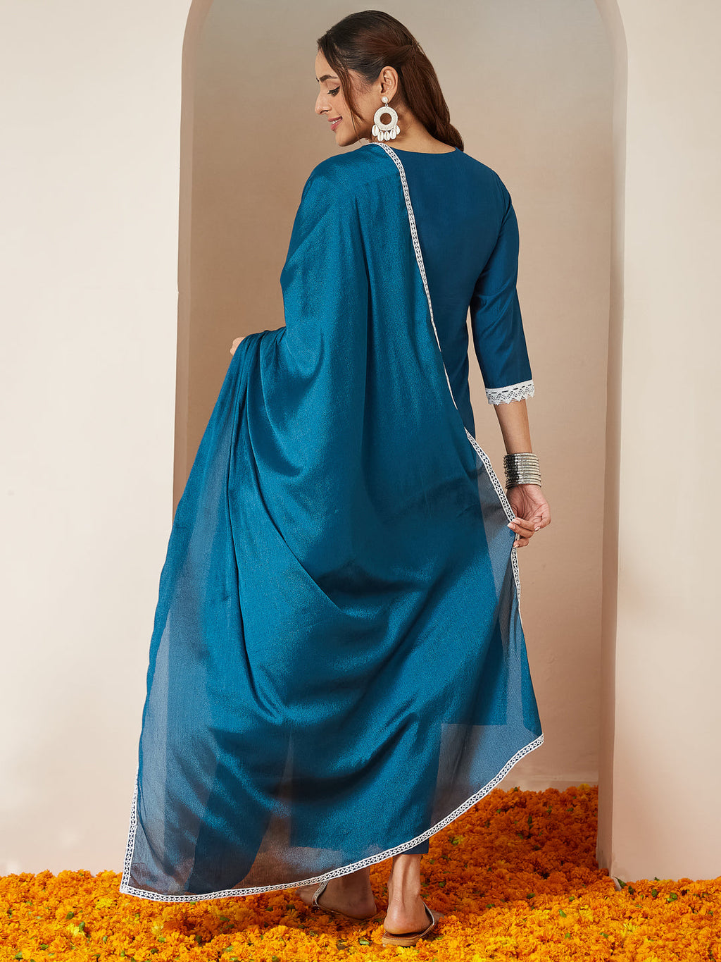 Janasya Women's Teal Blue Silk Blend Embroidered Straight Kurta Set