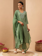 Janasya Women's Green Rayon Embroidery Straight Kurta Set
