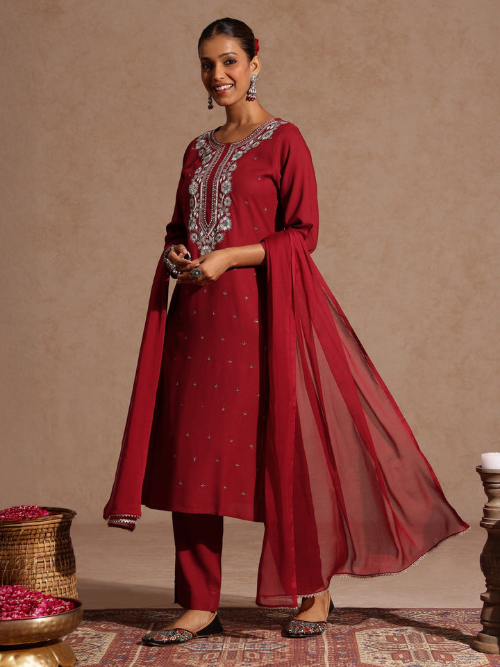 Janasya Women's Maroon Rayon Yoke Embroidered Sequinned Straight Kurta Set With Dupatta - qivii
