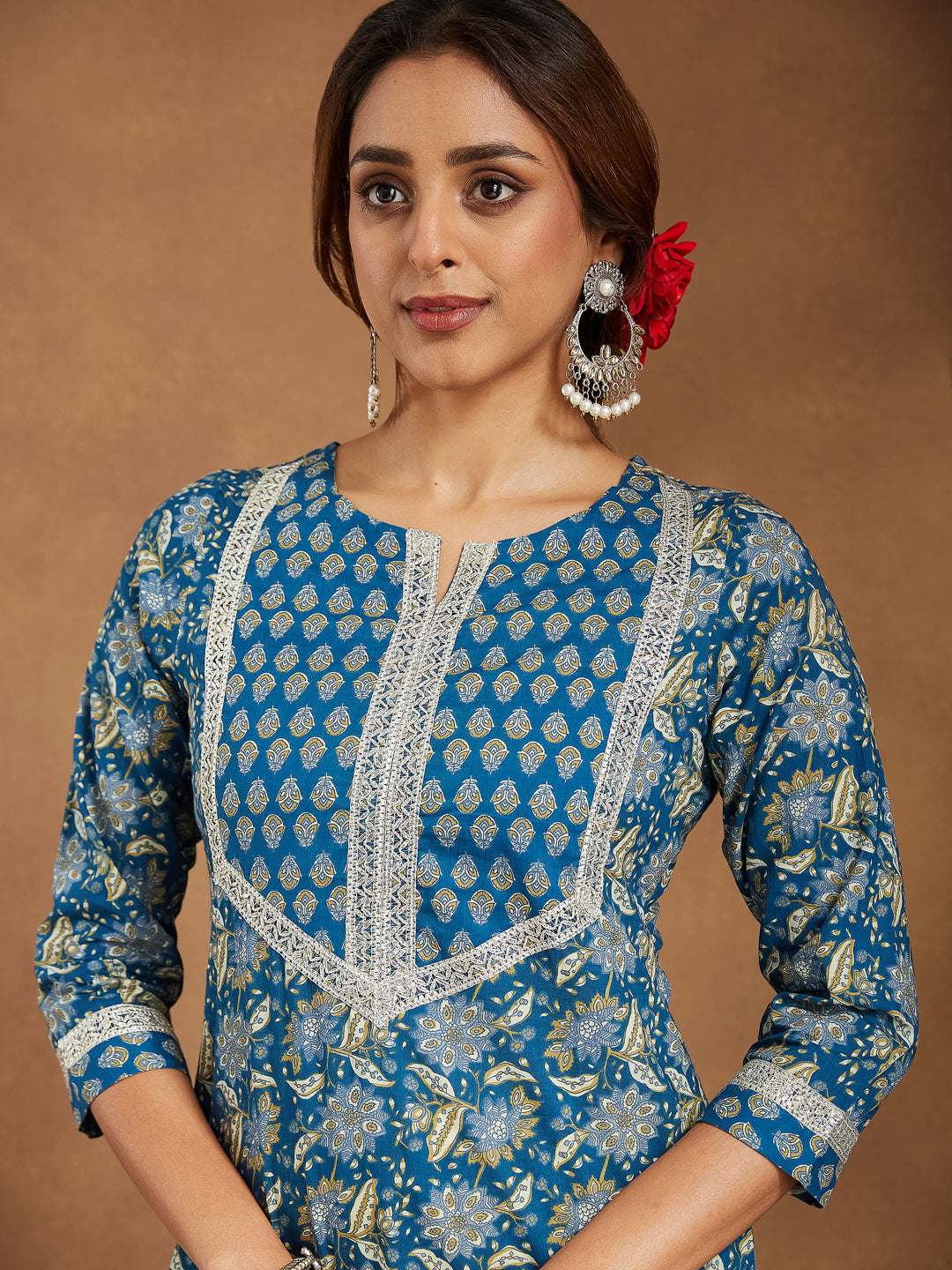 Janasya Women's Teal Blue Pure Cotton Yoke Design Floral Printed Straight Kurta Set