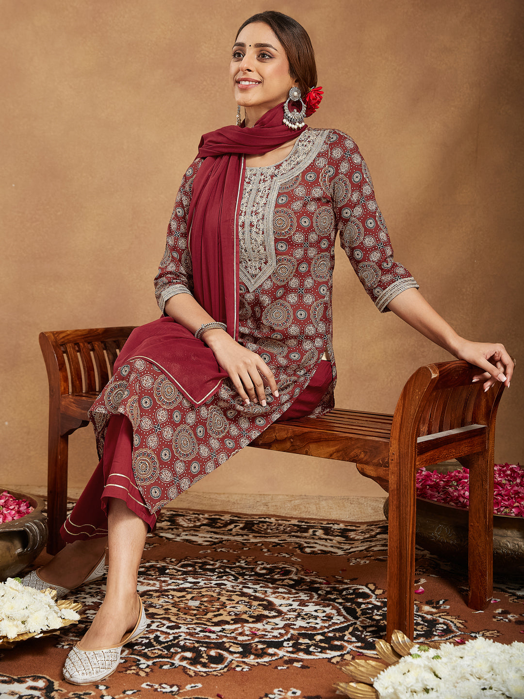 Janasya Women's Maroon Pure Cotton Ethnic Motifs Printed Straight Kurta Set