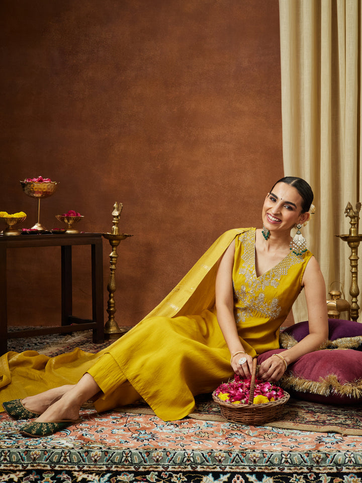 Janasya Women's Mustard Chanderi Silk Zari Embroidered Straight Kurta Pant Set - qivii