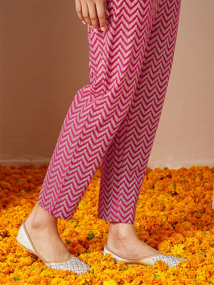 Janasya Women's Pink Pure Cotton Embellished Floral Printed A-line Kurta Set - qivii