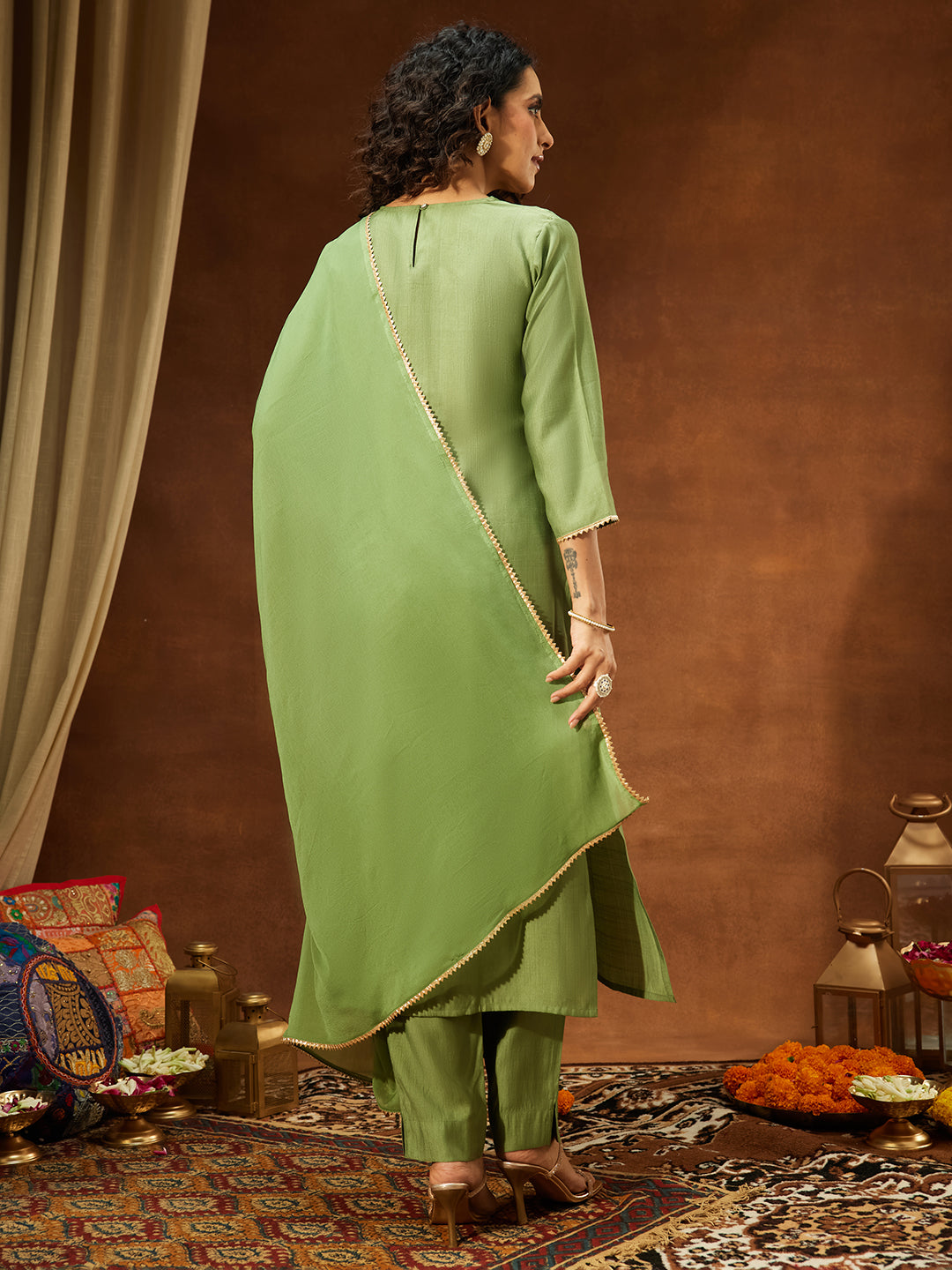 Janasya Women's Sage Green Silk Blend Zari Yoke Embroidered Straight Kurta Set