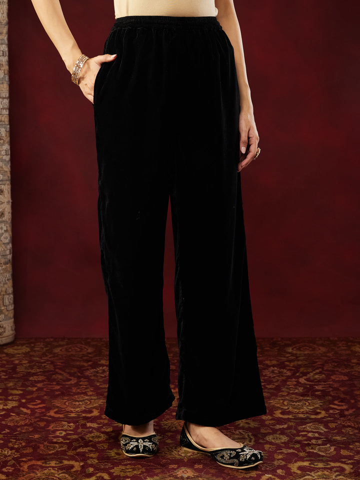 Janasya Women's Black Velvet Zari Yoke Embroidered Straight Kurta Set