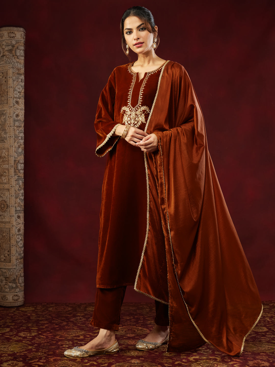 Janasya Women's Brown Velvet Zari Yoke Embroidered Straight Kurta Set