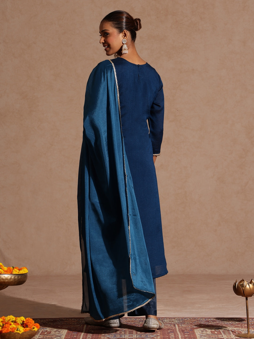 Janasya Women's Teal Blue Silk Blend Zari Embroidered Straight Kurta Set - qivii