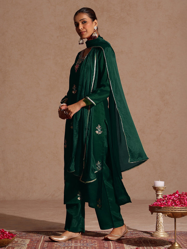 Janasya Women's Bottle Green Silk Blend Zari Embroidered Straight Kurta Set - qivii