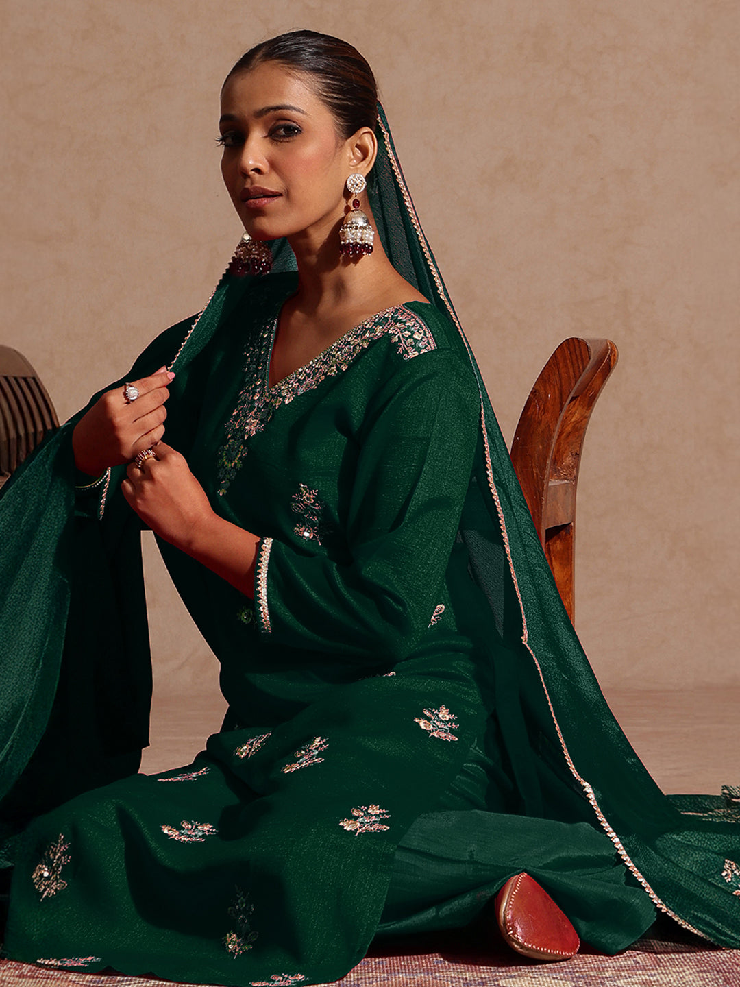 Janasya Women's Bottle Green Silk Blend Zari Embroidered Straight Kurta Set - qivii