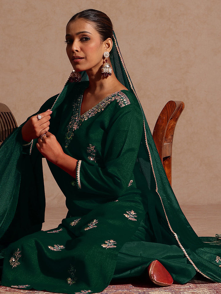 Janasya Women's Bottle Green Silk Blend Zari Embroidered Straight Kurta Set - qivii