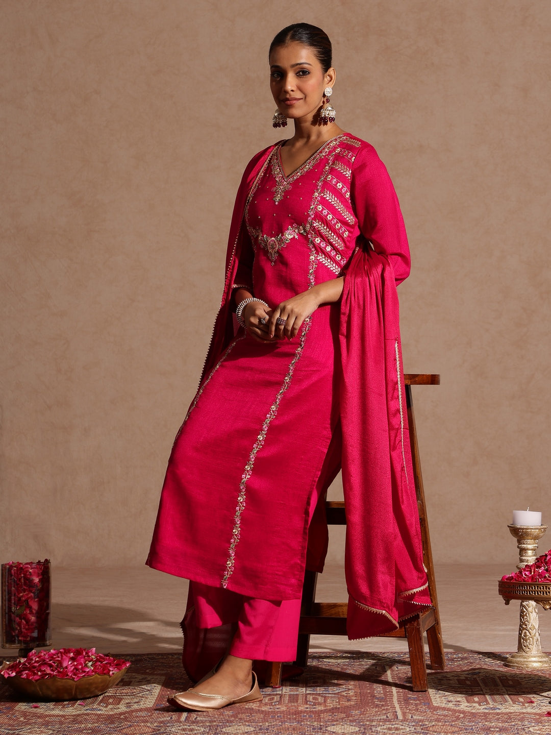 Janasya Women's Pink Silk Blend Zari Embroidered Straight Kurta Set - qivii