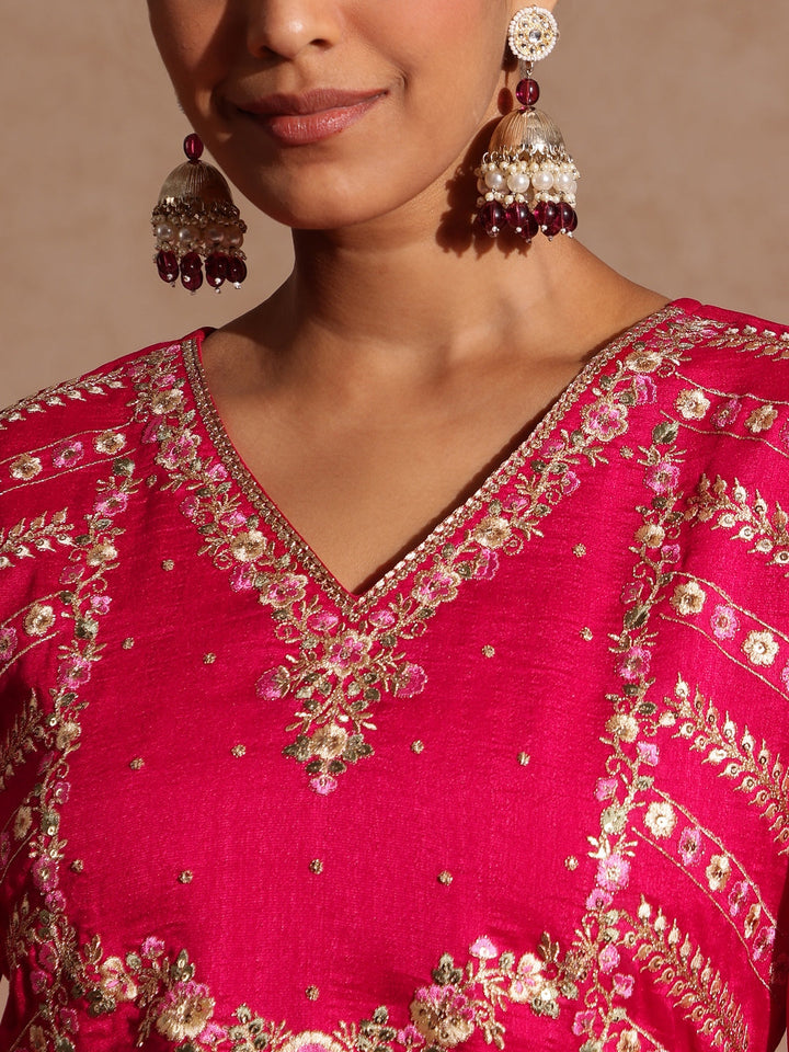 Janasya Women's Pink Silk Blend Zari Embroidered Straight Kurta Set - qivii