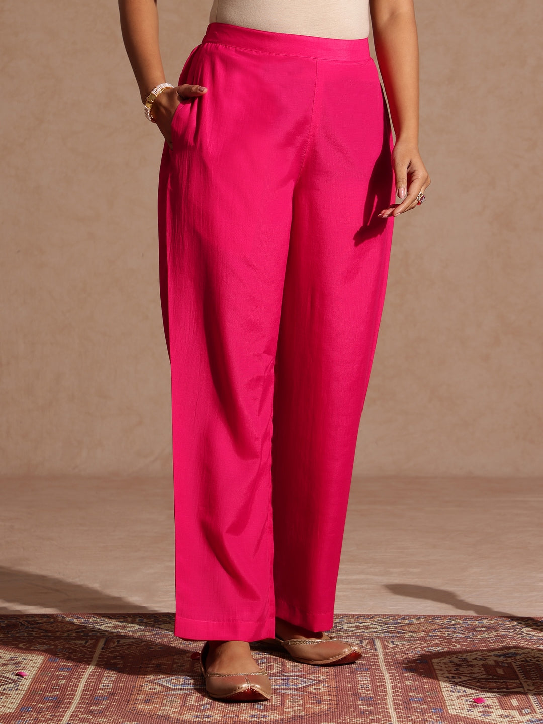 Janasya Women's Pink Silk Blend Zari Embroidered Straight Kurta Set - qivii