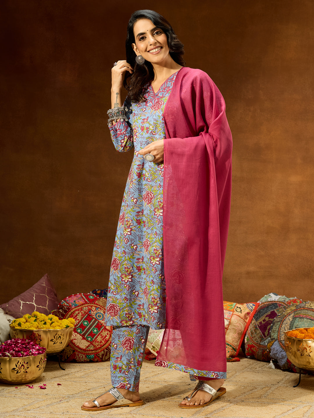 Janasya Women's Blue Pure Cotton Floral Printed Straight Kurta Set - qivii