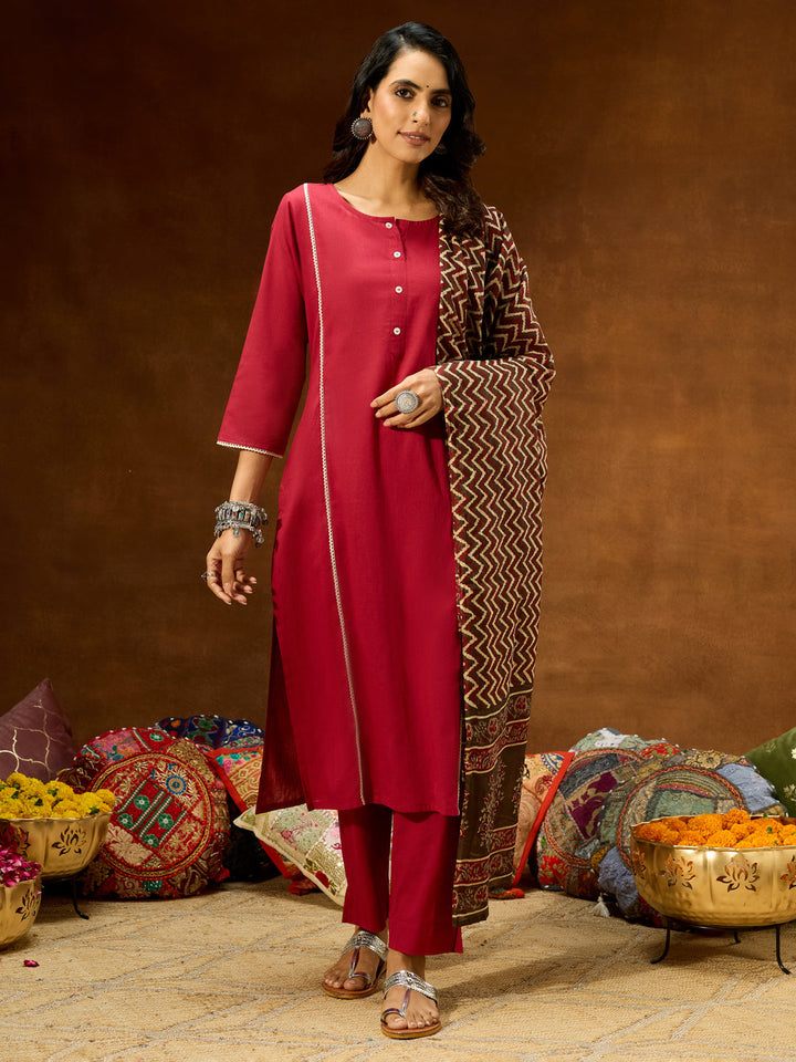 Janasya Women's Maroon Pure Cotton Solid Straight Kurta Set With Printed Dupatta - qivii