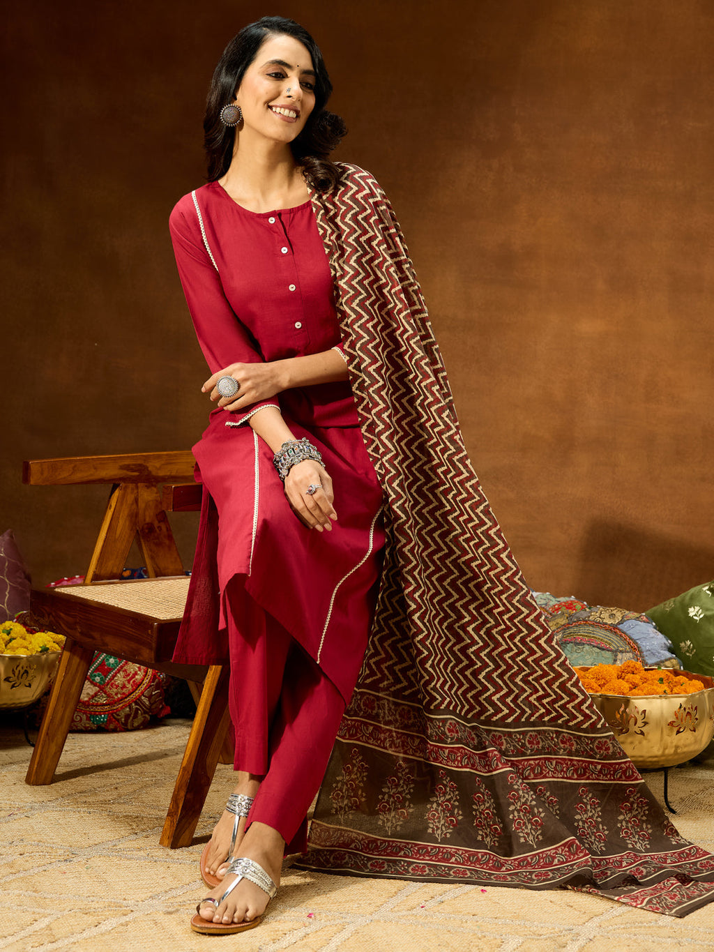 Janasya Women's Maroon Pure Cotton Solid Straight Kurta Set With Printed Dupatta