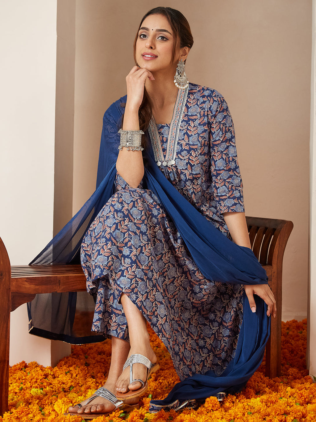 Janasya Women's Blue Pure Cotton Yoke Design Floral Printed A-line Kurta Set