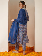 Janasya Women's Blue Pure Cotton Yoke Design Floral Printed A-line Kurta Set