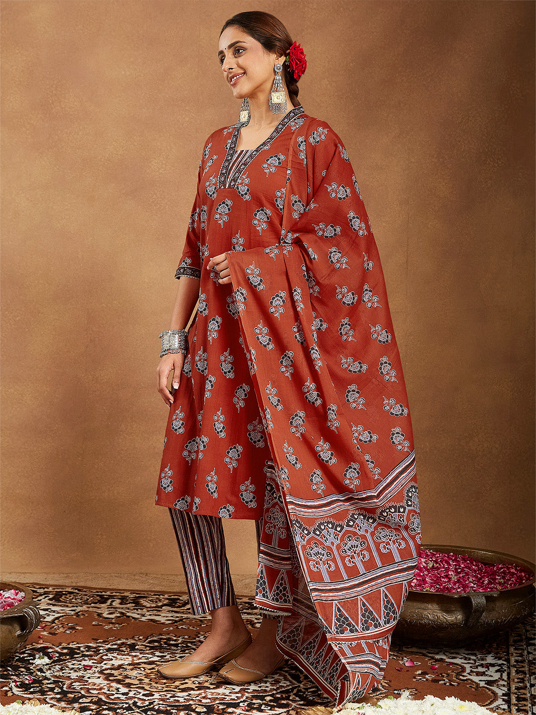 Janasya Women's Rust Pure Cotton Floral Printed Straight Kurta Set - qivii