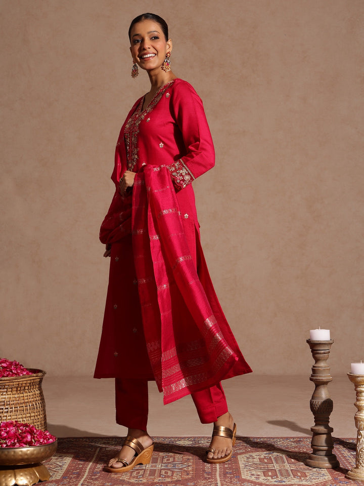 Janasya Women's Pink Silk Blend Embroidered Straight Kurta Set - qivii