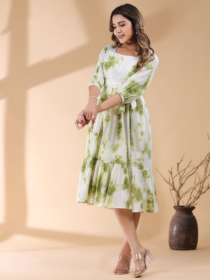 White & Green Pure Cotton Tie & Dye Tiered Dress - qivii