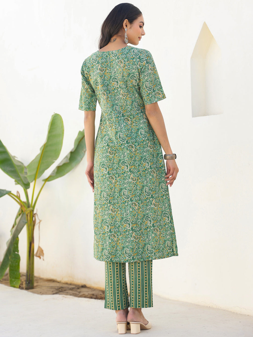 Green Pure Cotton Paisley Printed Straight Kurta Set