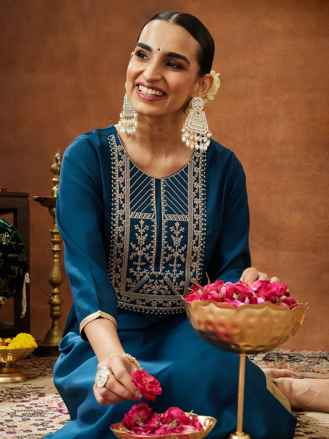 Janasya Women's Teal Blue Chanderi Silk Zari Yoke Embroidery Straight Kurta