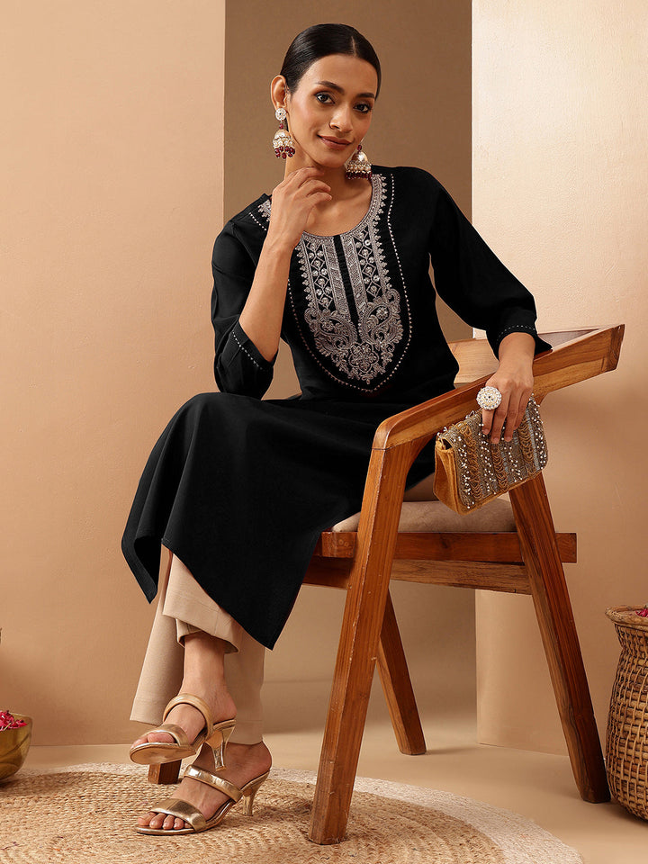 Janasya Women's Black Chanderi Silk Yoke Embroidered Straight Kurta - qivii