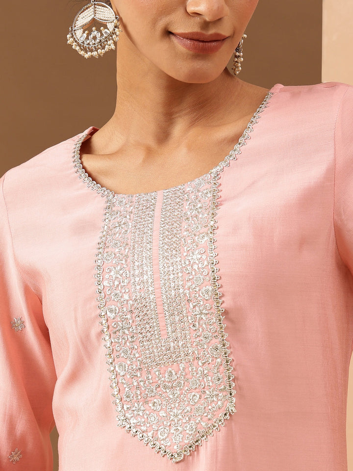 Janasya Women's Soft Pink Chanderi Silk Zari Embroidered Straight Kurta - qivii