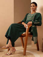 Janasya Women's Bottle Green Cotton Blend Yoke Design Straight Kurta Set