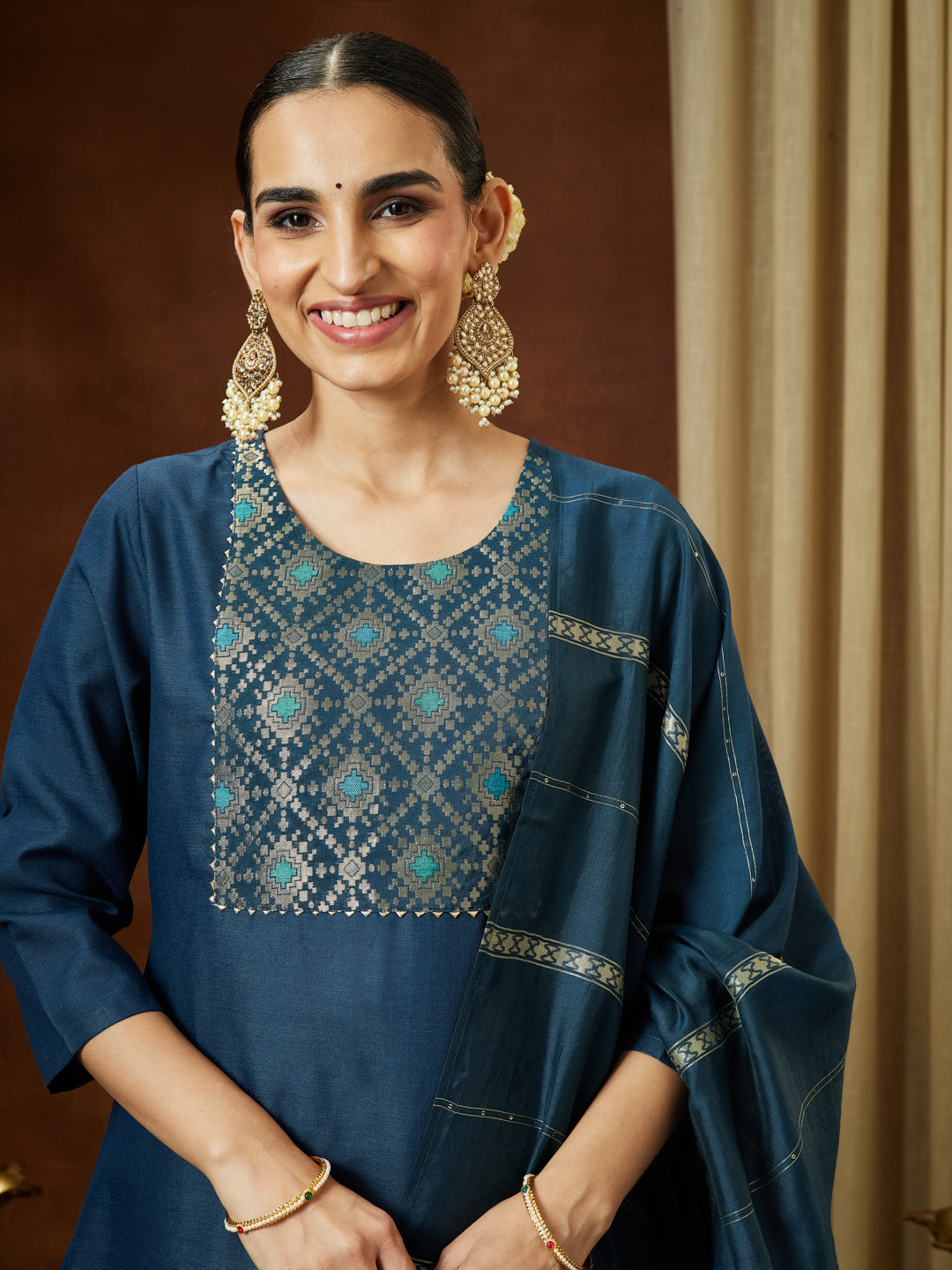 Janasya Women's Teal Blue Cotton Blend Yoke Design Straight Kurta Set - qivii