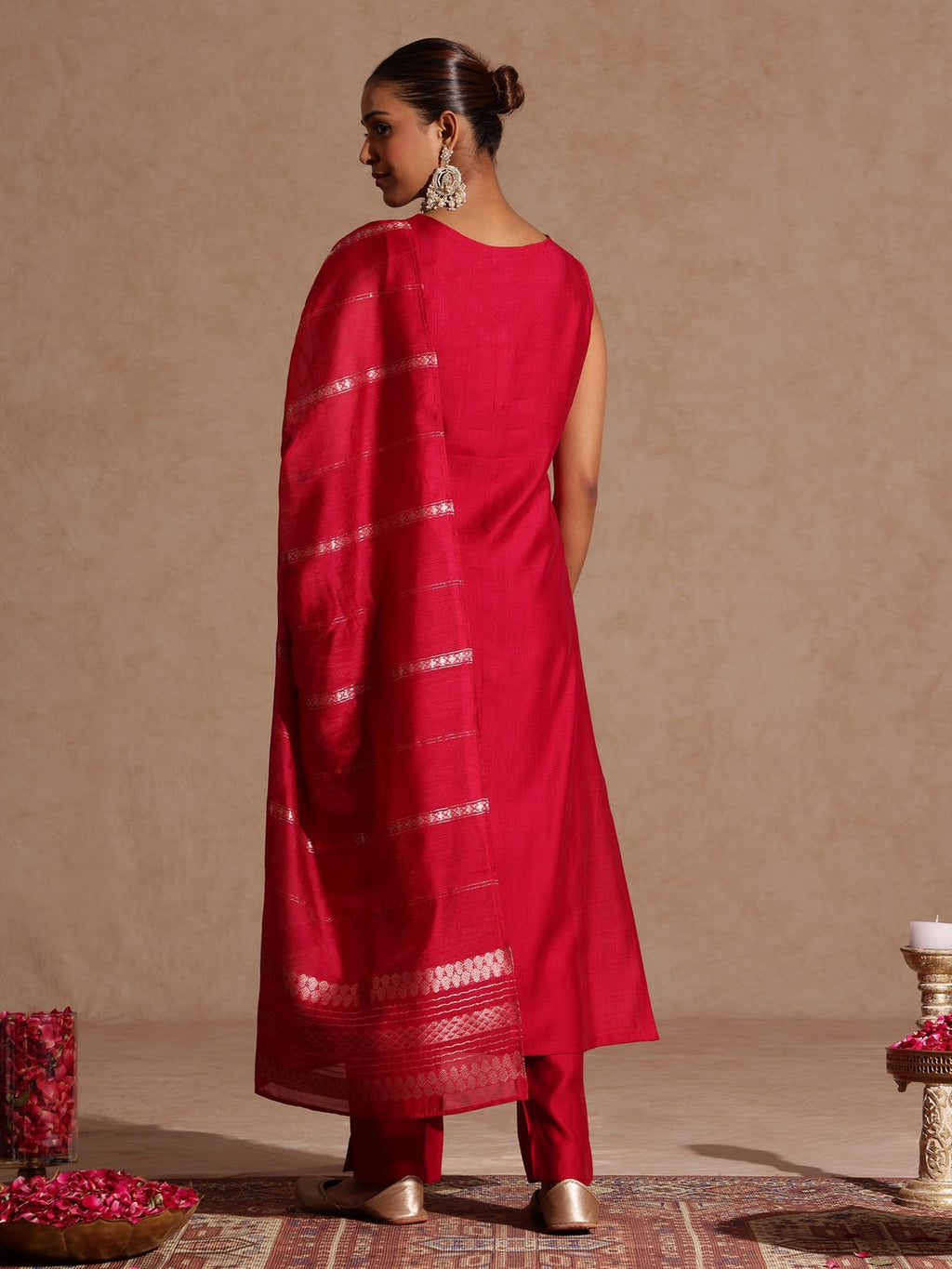 Janasya Women's Pink Silk Blend Gold Printed Straight Kurta Set