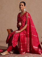 Janasya Women's Pink Silk Blend Gold Printed Straight Kurta Set