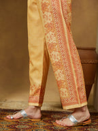 Janasya Women's Yellow Cotton Blend Floral Printed Straight Kurta Set