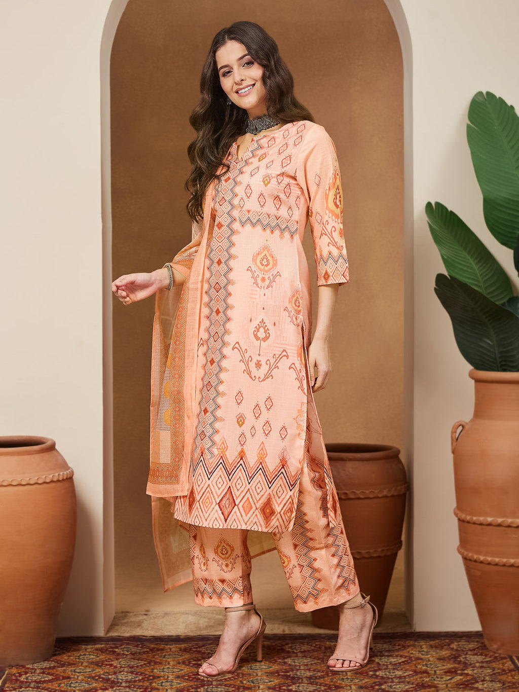 Janasya Women's Peach Cotton Blend Geometric Printed Straight Kurta Set