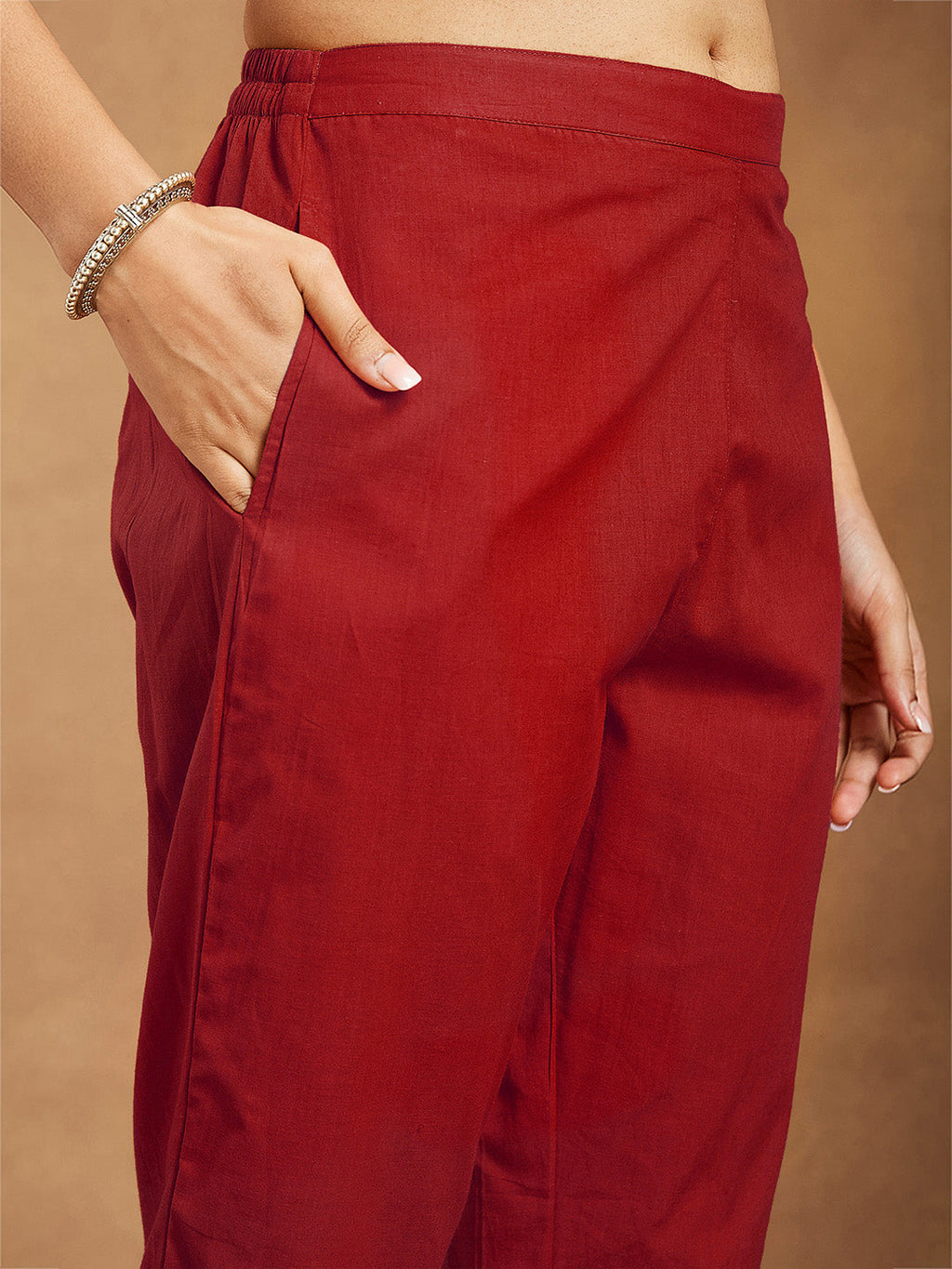 Janasya Women's Red Pure Cotton Embellished Straight Kurta Set