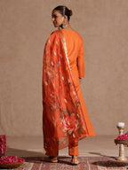 Janasya Women's Orange Cotton Blend Yoke Design Straight Kurta Set With Printed Dupatta