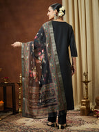 Janasya Women's Black Cotton Blend Yoke Design Straight Kurta Set