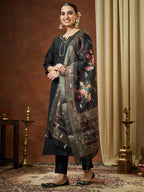 Janasya Women's Black Cotton Blend Yoke Design Straight Kurta Set