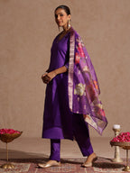 Janasya Women's Purple Cotton Blend Yoke Design Straight Kurta Set With Printed Jacquard Dupatta