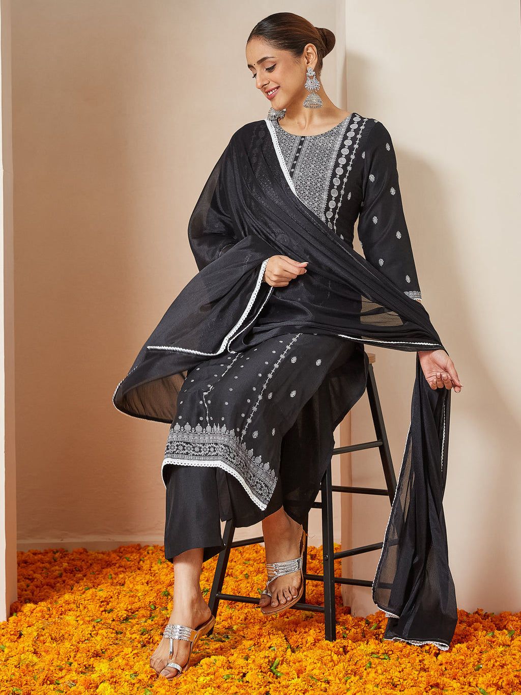 Janasya Women's Black Silk Blend Embellished Straight Kurta Set
